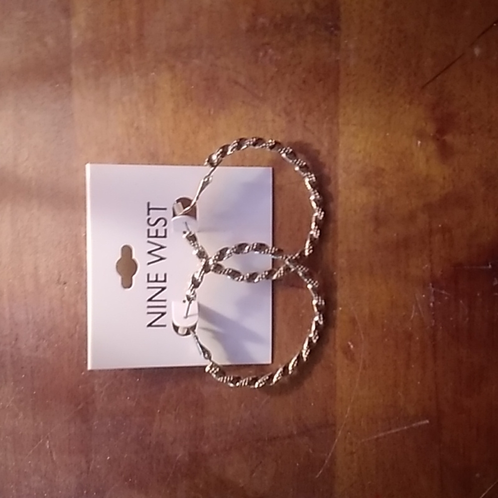 NINE WEST HOOPS